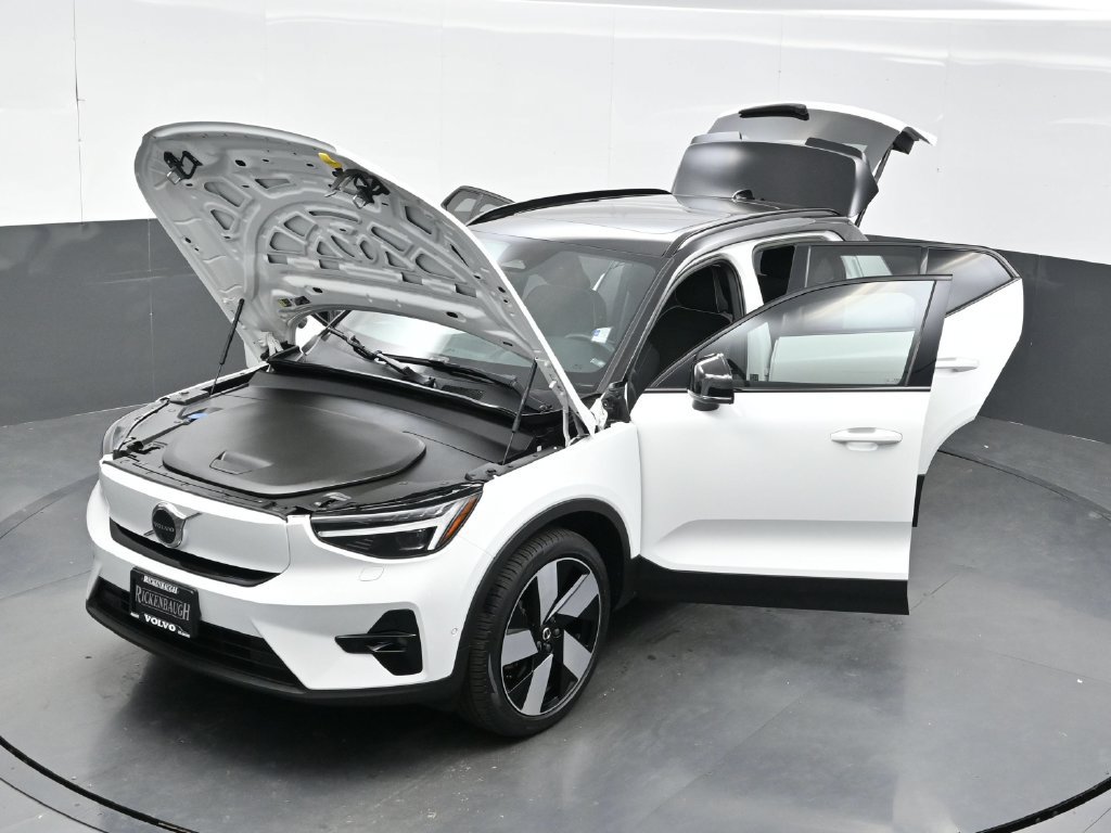 Used 2023 Volvo XC40 Recharge Ultimate AWD/4WD image 42
