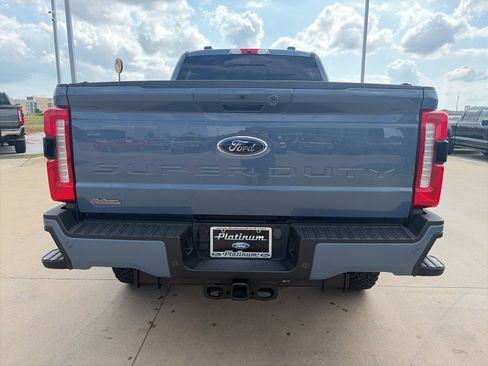Used 2023 Ford F250 Lariat w/ Sport Appearance Package AWD/4WD image 4