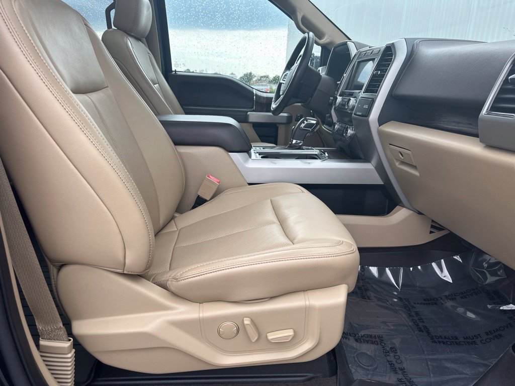 Used 2020 Ford F150 Lariat w/ Equipment Group 502A Luxury AWD/4WD image 32