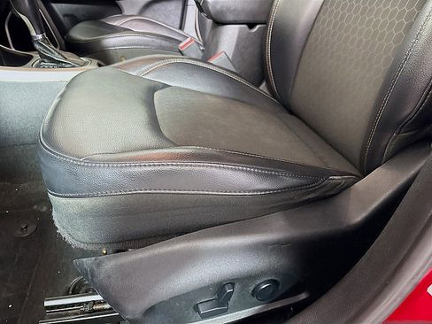 Used 2017 Jeep Compass Latitude w/ Cold Weather Group image 19