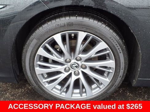 Used 2019 Lexus ES 350 w/ Premium Package image 10