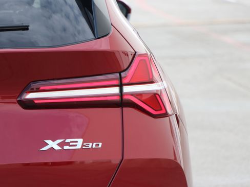 Certified 2025 BMW X3 xDrive30i w/ Premium Package image 11