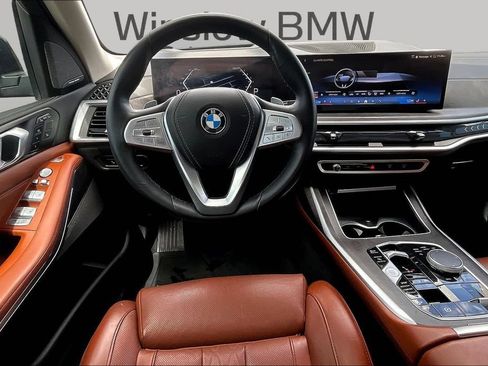 Used 2024 BMW X7 xDrive40i AWD/4WD image 8
