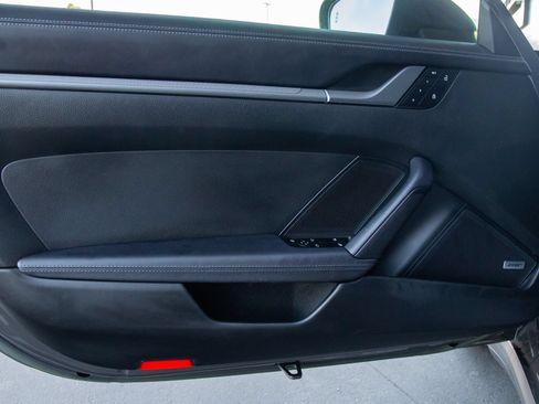 Certified 2024 Porsche 911 Carrera RWD image 6