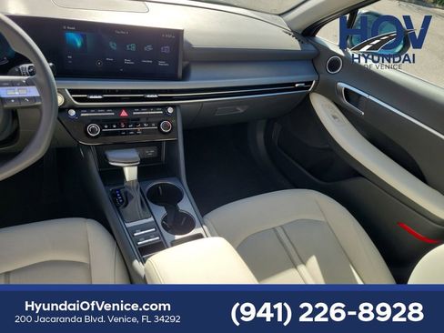 Certified 2025 Hyundai Sonata SE image 23