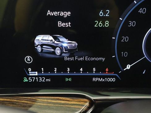 Used 2021 Cadillac Escalade Premium Luxury image 18