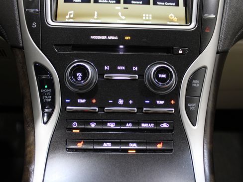 Used 2016 Lincoln MKX Select w/ Climate Package image 21