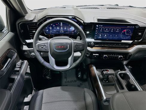Used 2025 GMC Sierra 1500 Elevation w/ Preferred Package image 23
