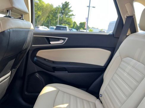 Certified 2022 Ford Edge SEL w/ Convenience Package image 26