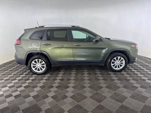 Used 2020 Jeep Cherokee Latitude AWD/4WD image 4