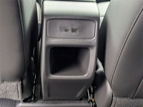 New 2026 Chevrolet Trax RS w/ Sunroof Package image 28