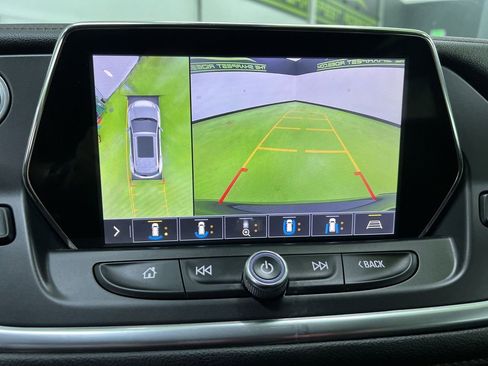 Used 2019 Chevrolet Blazer Premier w/ Driver Confidence II Package FWD image 22