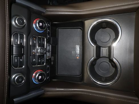 Certified 2023 GMC Yukon XL SLT image 15