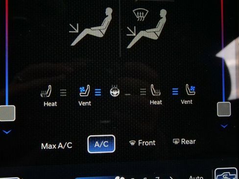 Used 2023 RAM 2500 Limited image 15