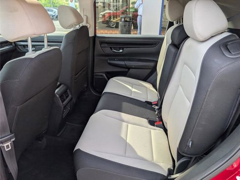 Used 2025 Honda CR-V EX image 14