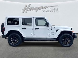 Used 2023 Jeep Wrangler Sahara video 2