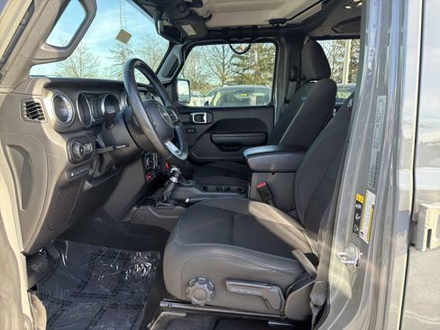 Used 2022 Jeep Wrangler Unlimited Rubicon 4xe w/ Cold Weather Group image 12