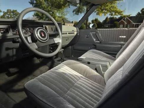 Used 1987 Oldsmobile Cutlass Supreme Salon image 25