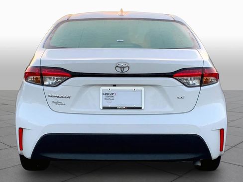 Used 2026 Toyota Corolla LE FWD image 5