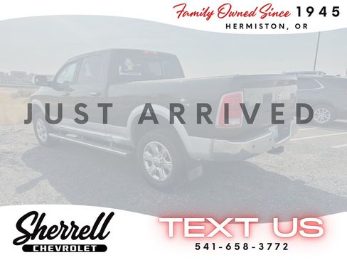 Used 2014 RAM 3500 Laramie w/ Convenience Group AWD/4WD image 3