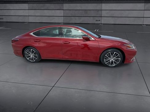 Used 2023 Lexus ES 350 w/ Premium Package FWD image 9
