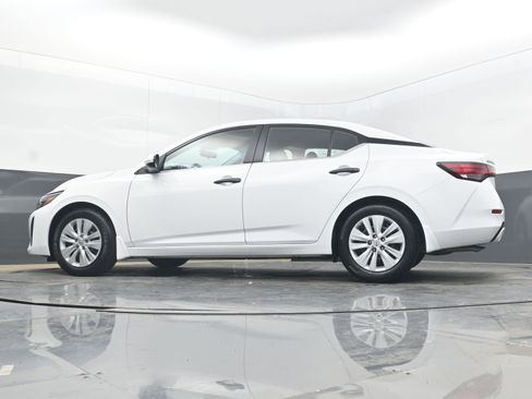 Certified 2025 Nissan Sentra S image 25