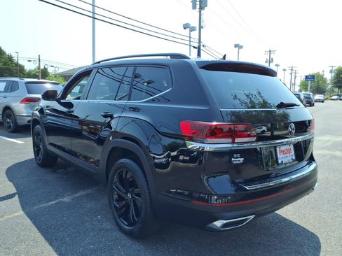 Certified 2023 Volkswagen Atlas SE w/ Black Wheel Package AWD/4WD image 4