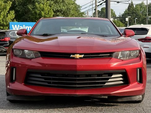 Used 2018 Chevrolet Camaro LT RWD image 8