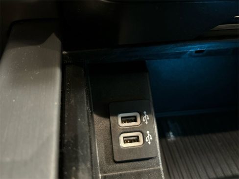 Used 2020 Ford F150 Platinum w/ Equipment Group 701A Luxury image 21