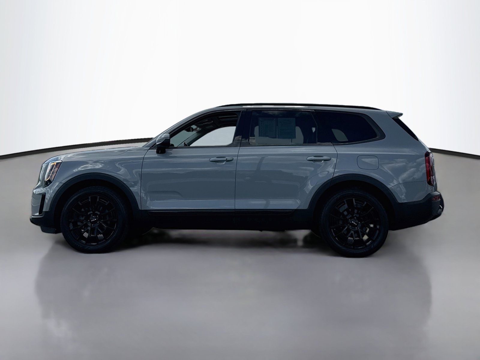 Used 2022 Kia Telluride EX w/ EX Premium Package AWD/4WD image 4
