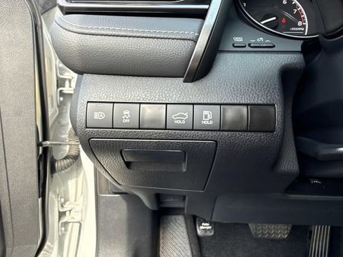 Used 2023 Toyota Camry SE FWD image 31