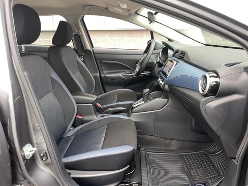 Used 2025 Nissan Versa SV w/ Trunk Package FWD image 14