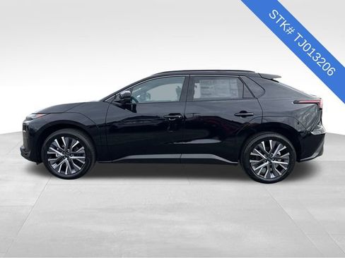 New 2026 Subaru Solterra image 4