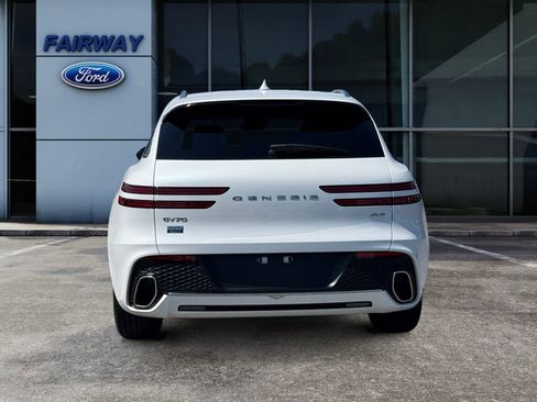 Used 2025 Genesis GV70 2.5T image 5