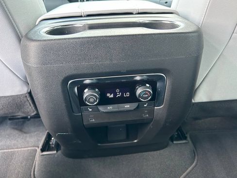 Used 2025 Chevrolet Suburban Premier w/ Sun And Tow Package RWD image 47
