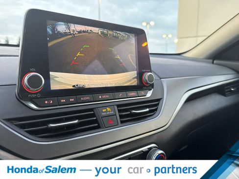 Used 2024 Nissan Altima 2.5 SR image 16