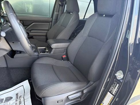 Used 2025 Toyota 4Runner SR5 AWD/4WD image 24
