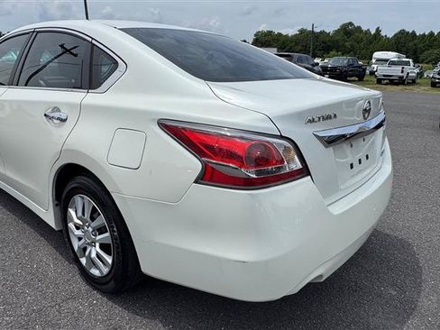 Used 2014 Nissan Altima 2.5 S FWD image 19