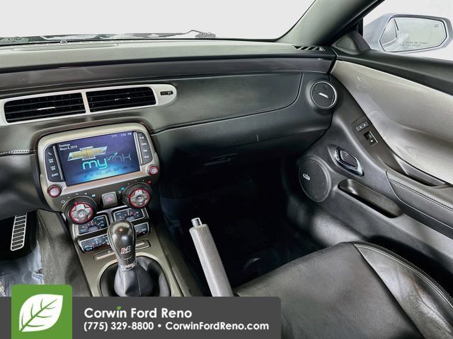 Used 2013 Chevrolet Camaro SS RWD image 24