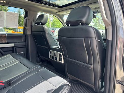 Used 2020 Ford F150 Lariat w/ Equipment Group 502A Luxury AWD/4WD image 18