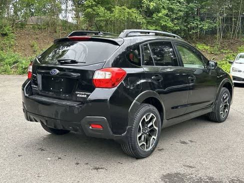 Used 2017 Subaru Crosstrek 2.0i Premium w/ Moonroof Package AWD/4WD image 21