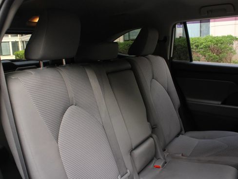 Used 2020 Toyota Highlander L AWD/4WD image 21