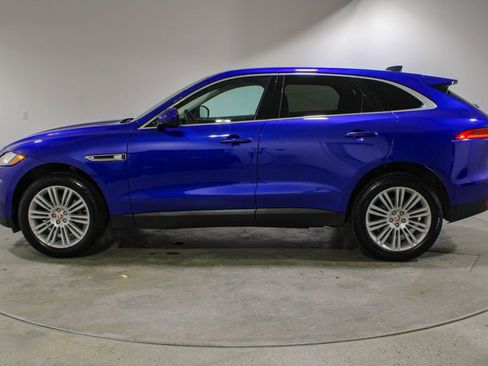 Used 2020 Jaguar F-PACE Premium image 2