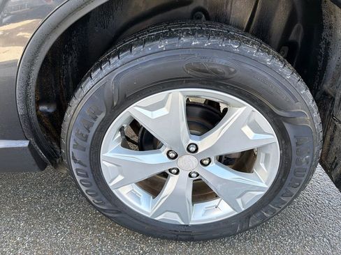 Used 2015 Subaru Forester 2.5i Premium w/ All-Weather Package image 11