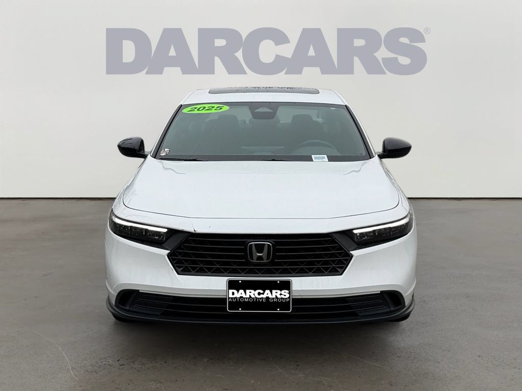 Used 2025 Honda Accord Sport image 2