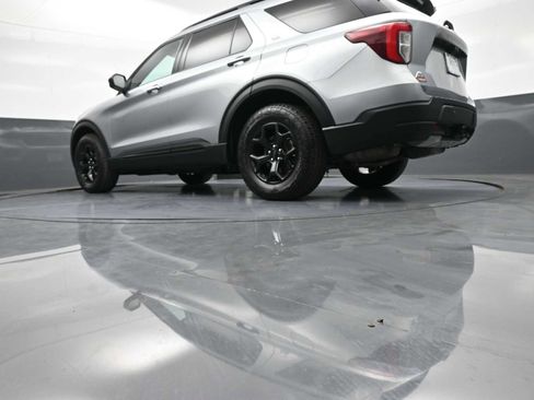 Used 2022 Ford Explorer Timberline w/ Timberline Technology Package AWD/4WD image 34