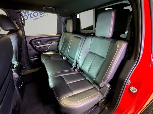 Used 2021 Nissan Titan PRO-4X w/ Pro-4x Convenience Package AWD/4WD image 24
