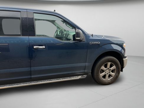 Used 2019 Ford F150 XLT w/ Equipment Group 302A Luxury AWD/4WD image 9
