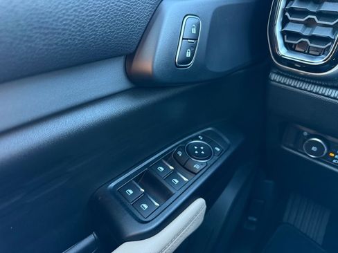 New 2025 Ford Ranger XLT image 12