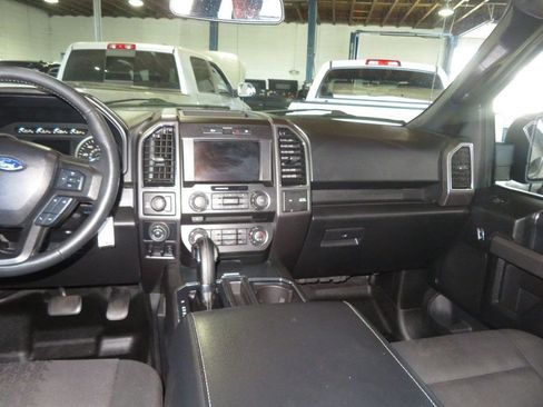 Used 2018 Ford F150 XLT w/ Equipment Group 302A Luxury image 36